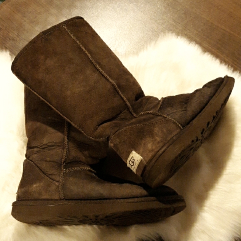 dark brown ugg boots
